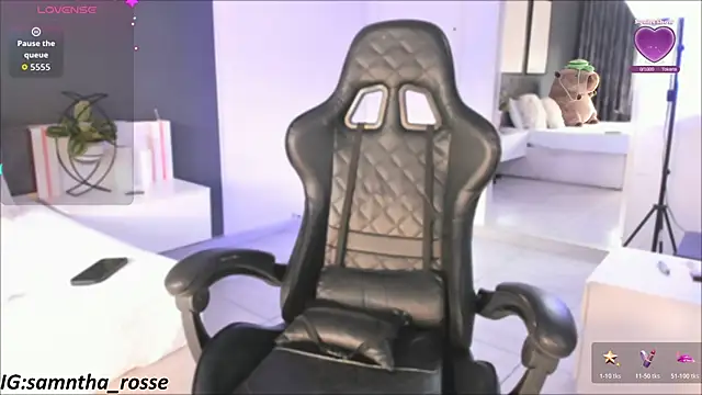 Leyli Doll online show from November 2025 08:43:01 PM