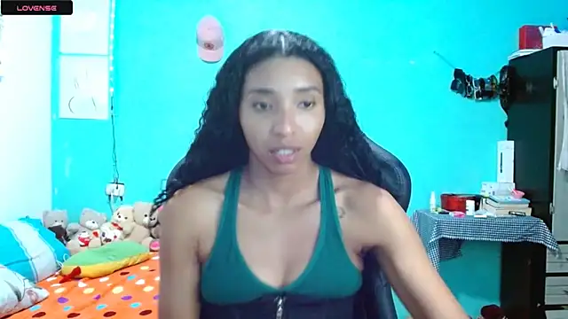 Snapshot of sensitive_brunette chatting on February 2026 12:50:02 AM sensitive brunette online show from February 2026 12:50:02 AM