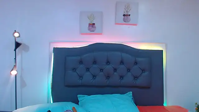 candy lux  online show from October 2025 08:08:02 PM