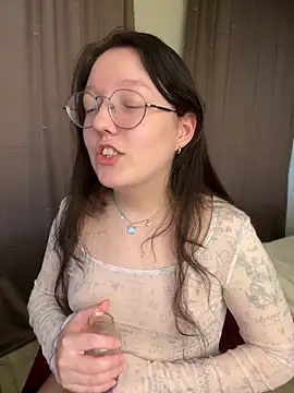 emigooflordXD online show from February 2025 09:58:01 AM