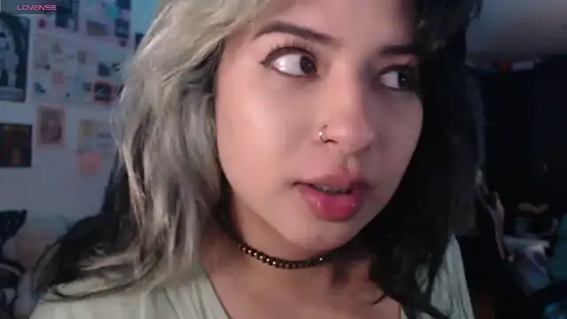 mollyshake1 online show from September 2025 04:46:02 AM