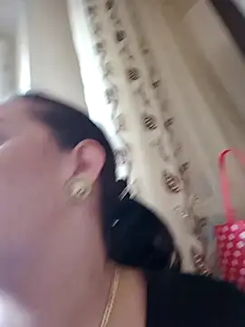 AvaLloyd online show from March 2025 12:22:01 PM