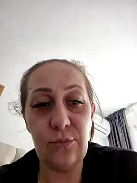 AvaLloyd online show from March 2025 12:39:02 PM