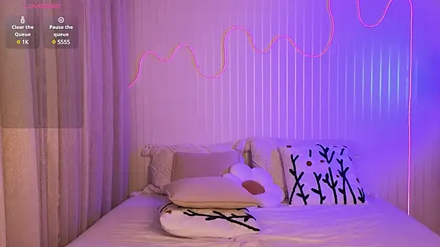 Ester Hill online show from January 2025 11:47:01 PM