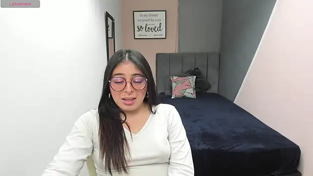 MiaWils  online show from February 2025 01:37:01 AM
