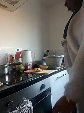 Snapshot of Bali_baddie_x chatting on January 2025 03:31:02 PM Bali baddie x online show from January 2025 03:31:02 PM