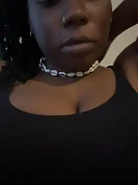 Snapshot of Bali_baddie_x chatting on February 2025 03:26:01 PM Bali baddie x online show from February 2025 03:26:01 PM