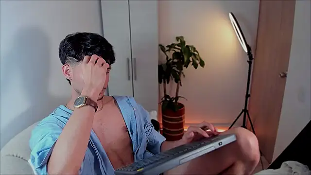 dimitri targaryen online show from January 2025 06:41:02 AM