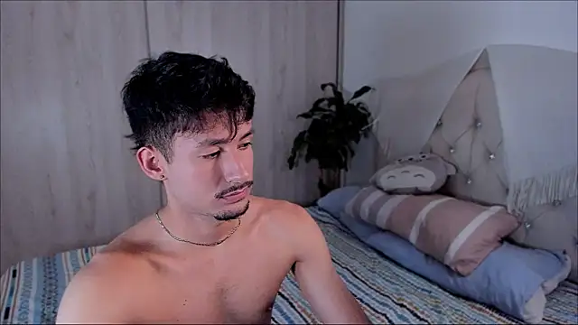 dimitri targaryen online show from October 2025 11:02:01 PM