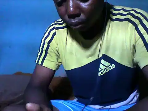 Snapshot of little__joy chatting on December 2025 05:56:01 AM little joy online show from December 2025 05:56:01 AM