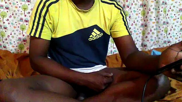 Snapshot of little__joy chatting on February 2026 01:29:01 PM little joy online show from February 2026 01:29:01 PM