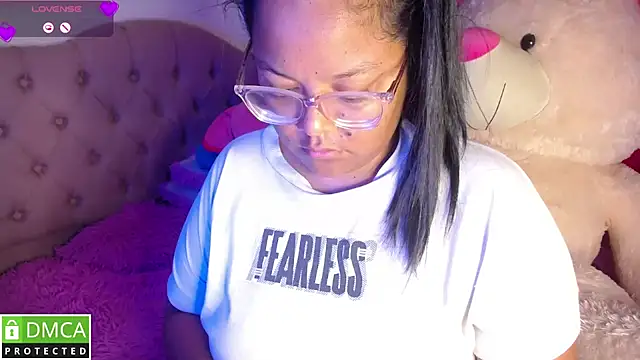 KittyHot20 online show from December 2025 05:19:02 PM