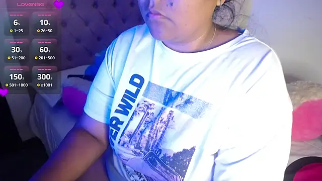 KittyHot20 online show from April 2026 02:29:01 PM