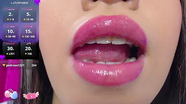 Snapshot of krysten_ritter2 chatting on March 2025 07:30:02 AM krysten ritter2 online show from March 2025 07:30:02 AM