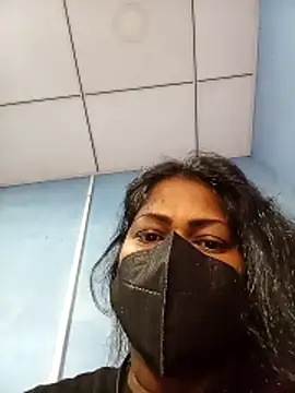 Snapshot of DISNI1997 chatting on December 2025 03:11:01 AM DISNI1997 online show from December 2025 03:11:01 AM