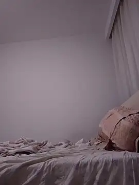 raducelfrumos99 online show from February 2026 04:13:01 PM