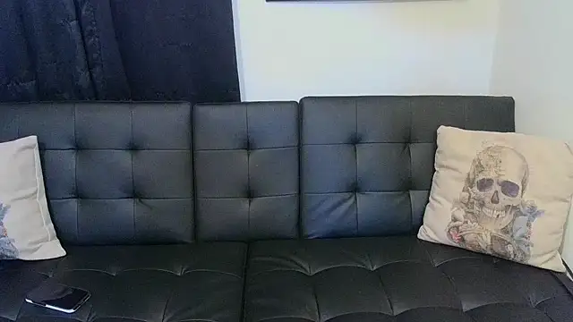 Snapshot of CrystalLakeXO chatting on February 2026 06:28:02 AM CrystalLakeXO online show from February 2026 06:28:02 AM