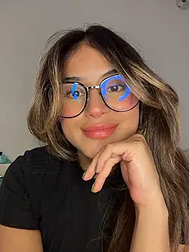 SaraParisi online show from January 2026 11:52:02 PM