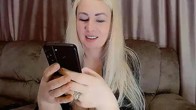 Olesya online show from February 2025 06:46:01 AM