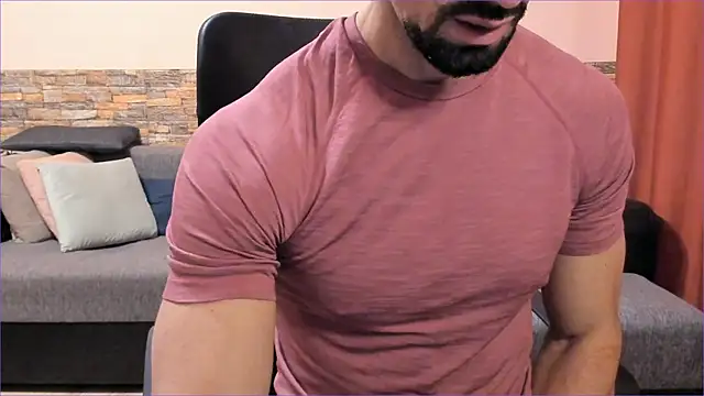 HotHunkTrainer online show from November 2025 08:08:02 AM