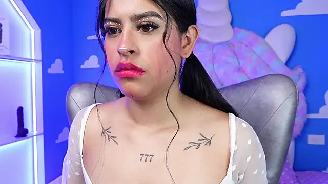 Snapshot of miss_romyna chatting on January 2025 11:03:01 AM miss romyna online show from January 2025 11:03:01 AM