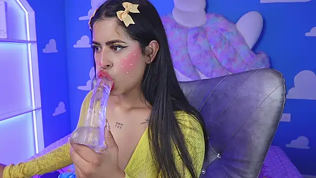 Snapshot of miss_romyna chatting on September 2025 11:03:01 AM miss romyna online show from September 2025 11:03:01 AM