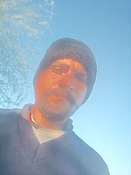 Snapshot of lovesuna chatting on January 2025 02:43:01 AM lovesuna online show from January 2025 02:43:01 AM