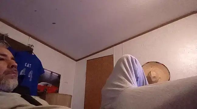 Xoc8  online show from February 2025 04:25:01 AM