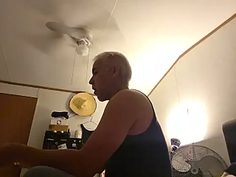 Snapshot of Xoc8_ chatting on June 2026 04:52:02 AM Xoc8 online show from June 2026 04:52:02 AM