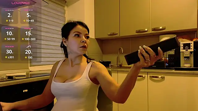 Snapshot of alisoncassie chatting on February 2026 05:57:02 AM alisoncassie online show from February 2026 05:57:02 AM