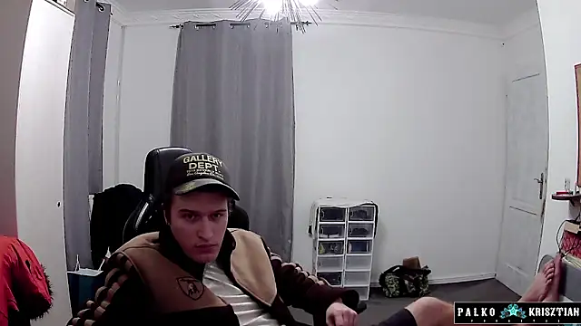 PKrisztian online show from February 2026 11:58:02 PM