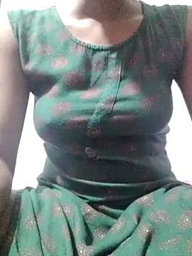 Snapshot of rituporna2004 chatting on January 2025 03:52:01 AM rituporna2004 online show from January 2025 03:52:01 AM