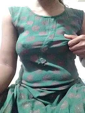 Snapshot of rituporna2004 chatting on February 2025 04:07:02 AM rituporna2004 online show from February 2025 04:07:02 AM