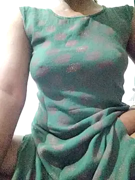 rituporna2004 online show from November 2025 01:33:02 PM