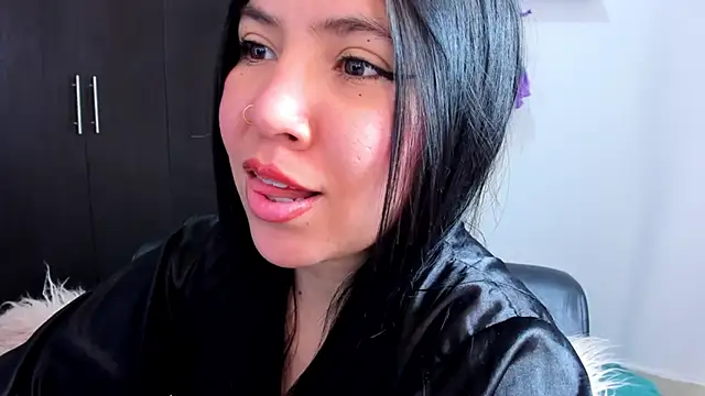 AilynRed online show from March 2025 09:40:02 PM