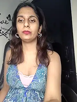 Snapshot of Leeeezzzz_roy chatting on February 2025 09:12:01 PM Leeeezzzz roy online show from February 2025 09:12:01 PM