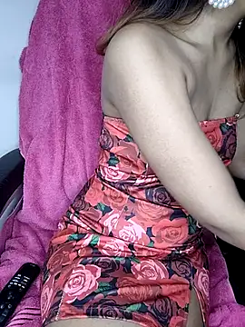 Snapshot of Leeeezzzz_roy chatting on September 2025 05:23:01 PM Leeeezzzz roy online show from September 2025 05:23:01 PM