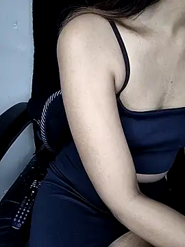 Leeeezzzz roy online show from November 2025 08:20:01 PM