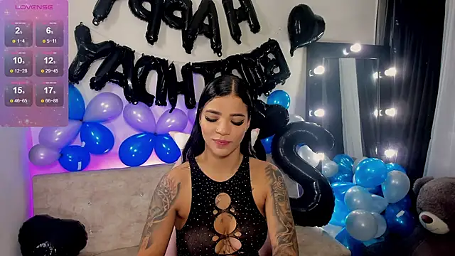 EmmaRusellx online show from December 2024 01:28:01 PM