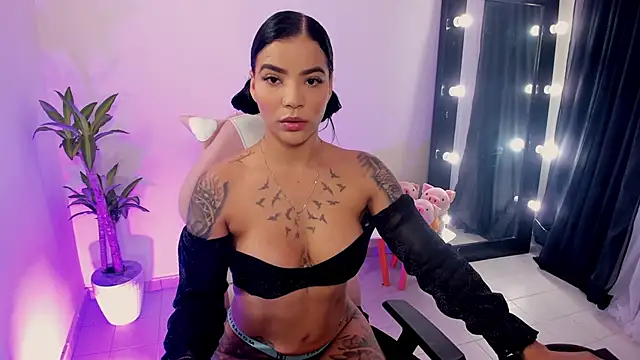 EmmaRusellx online show from January 2025 10:07:02 PM