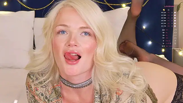 MilaDemies online show from February 2025 08:01:01 AM