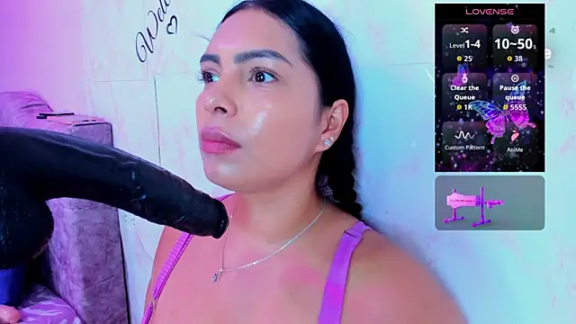 Snapshot of evelinn_belen chatting on June 2026 12:18:02 PM evelinn belen online show from June 2026 12:18:02 PM