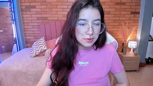 Snapshot of Amy_joones chatting on May 2026 12:21:02 PM Amy joones online show from May 2026 12:21:02 PM
