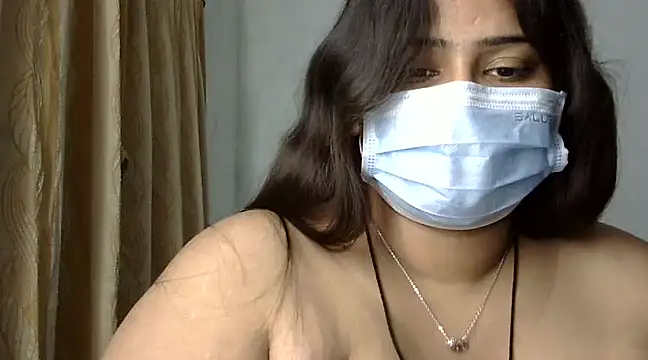 cutelady65 online show from December 2024 02:10:01 PM