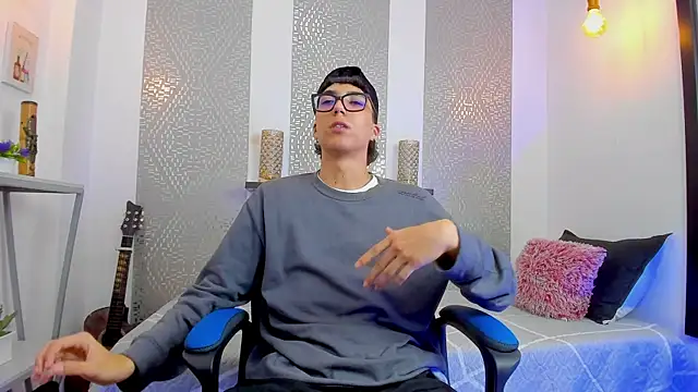 Nikolay Gregori online show from February 2025 10:32:02 AM