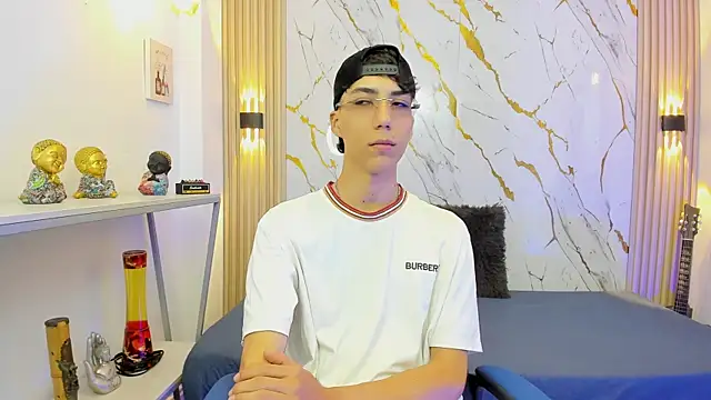 Nikolay Gregori online show from March 2026 04:27:01 AM