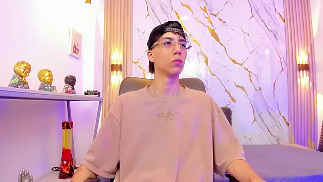 Nikolay Gregori online show from April 2026 04:08:02 AM