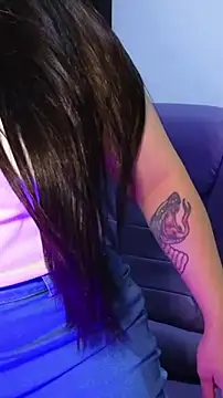 Snapshot of Luciernaga18 chatting on November 2025 03:34:01 AM Luciernaga18 online show from November 2025 03:34:01 AM