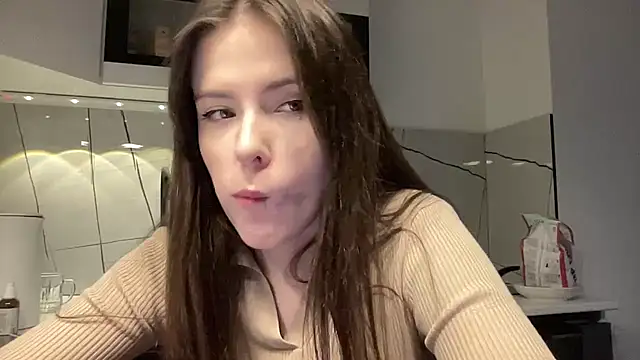 Haley Gars online show from December 2025 07:00:01 PM