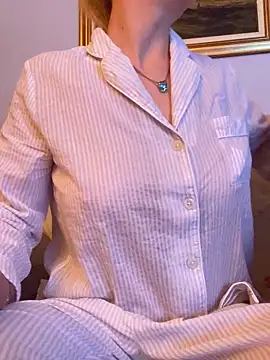 Snapshot of ToAnWTW chatting on September 2025 03:32:02 AM ToAnWTW online show from September 2025 03:32:02 AM